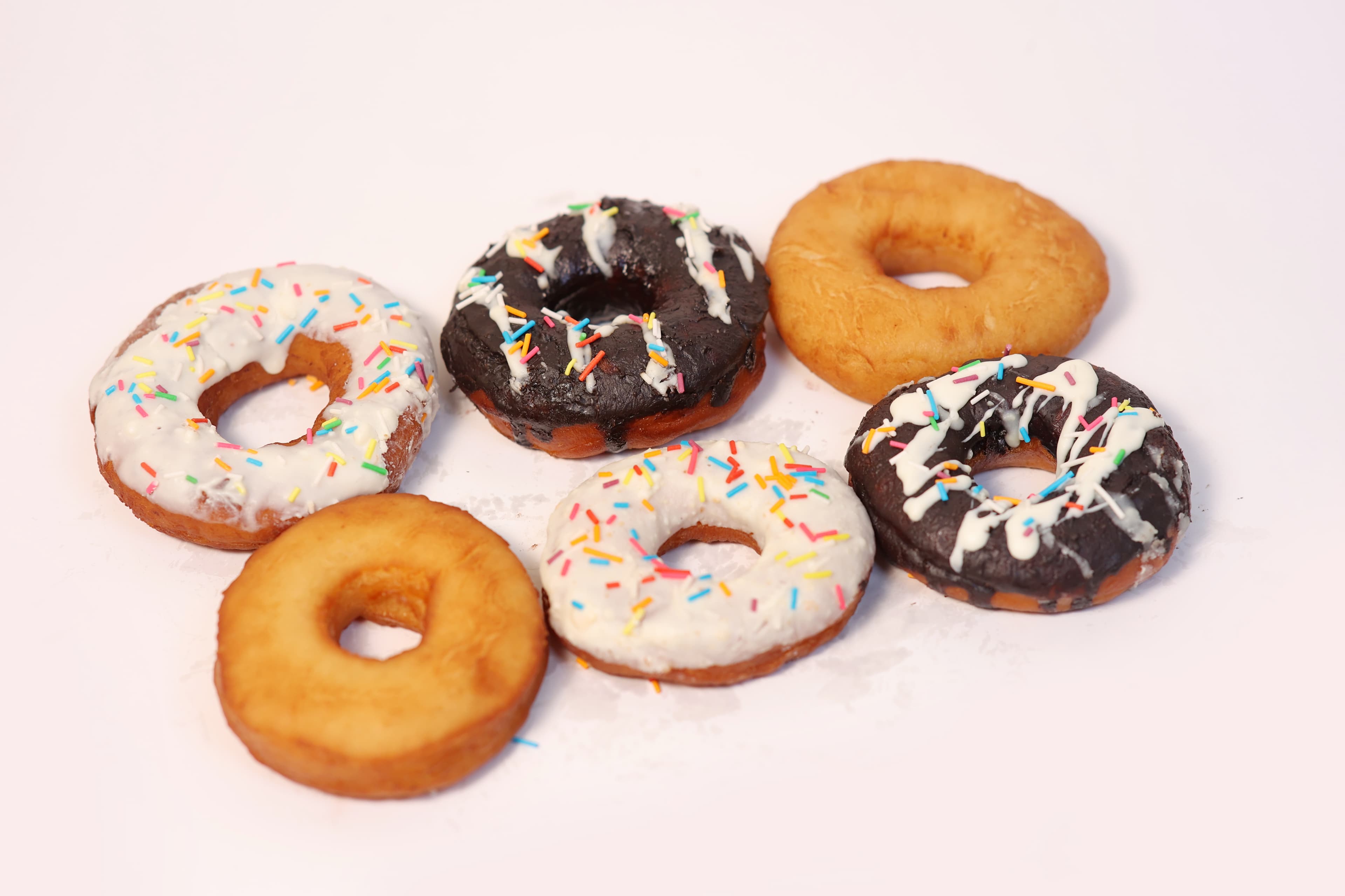 Assorted Glazed & Plain Ring Donuts